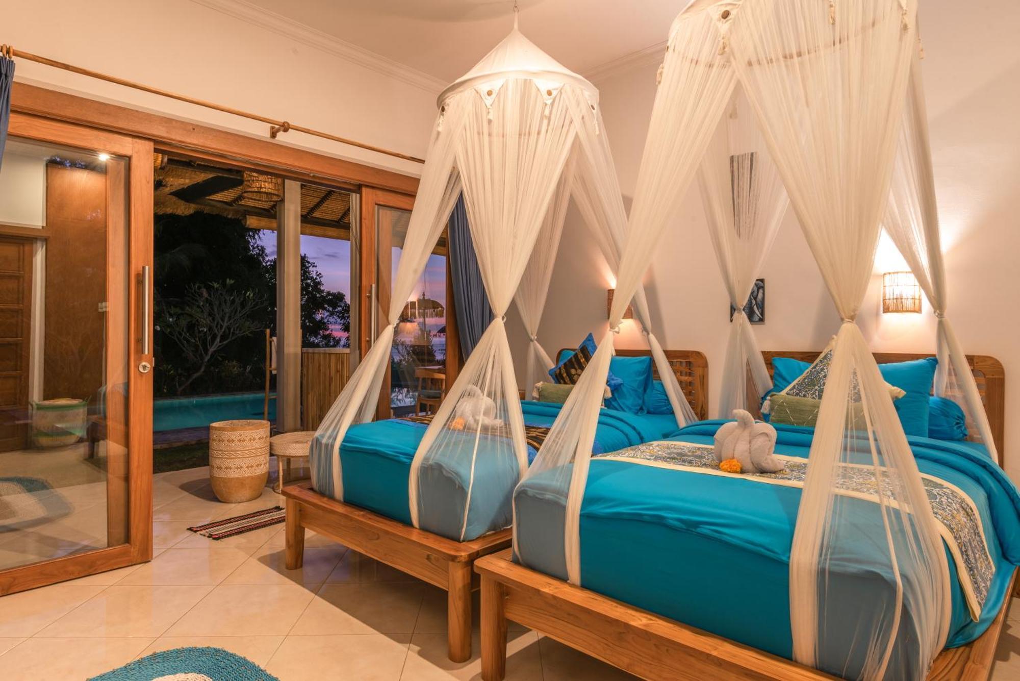 Absolute Beach Front Villa Umeanyar Exterior photo